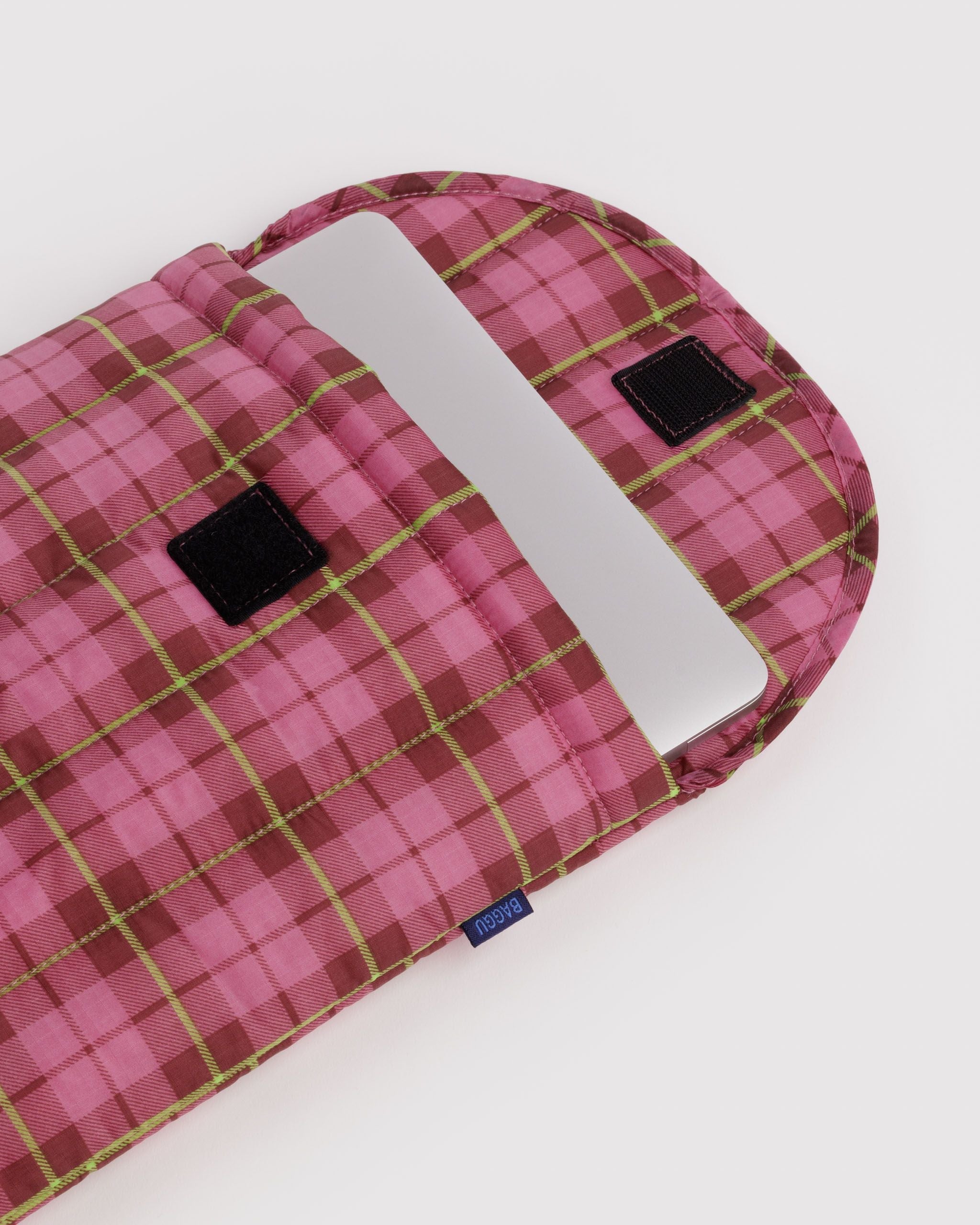 Puffy Laptop Sleeve 13"/14" - Azalea Pink Tartan