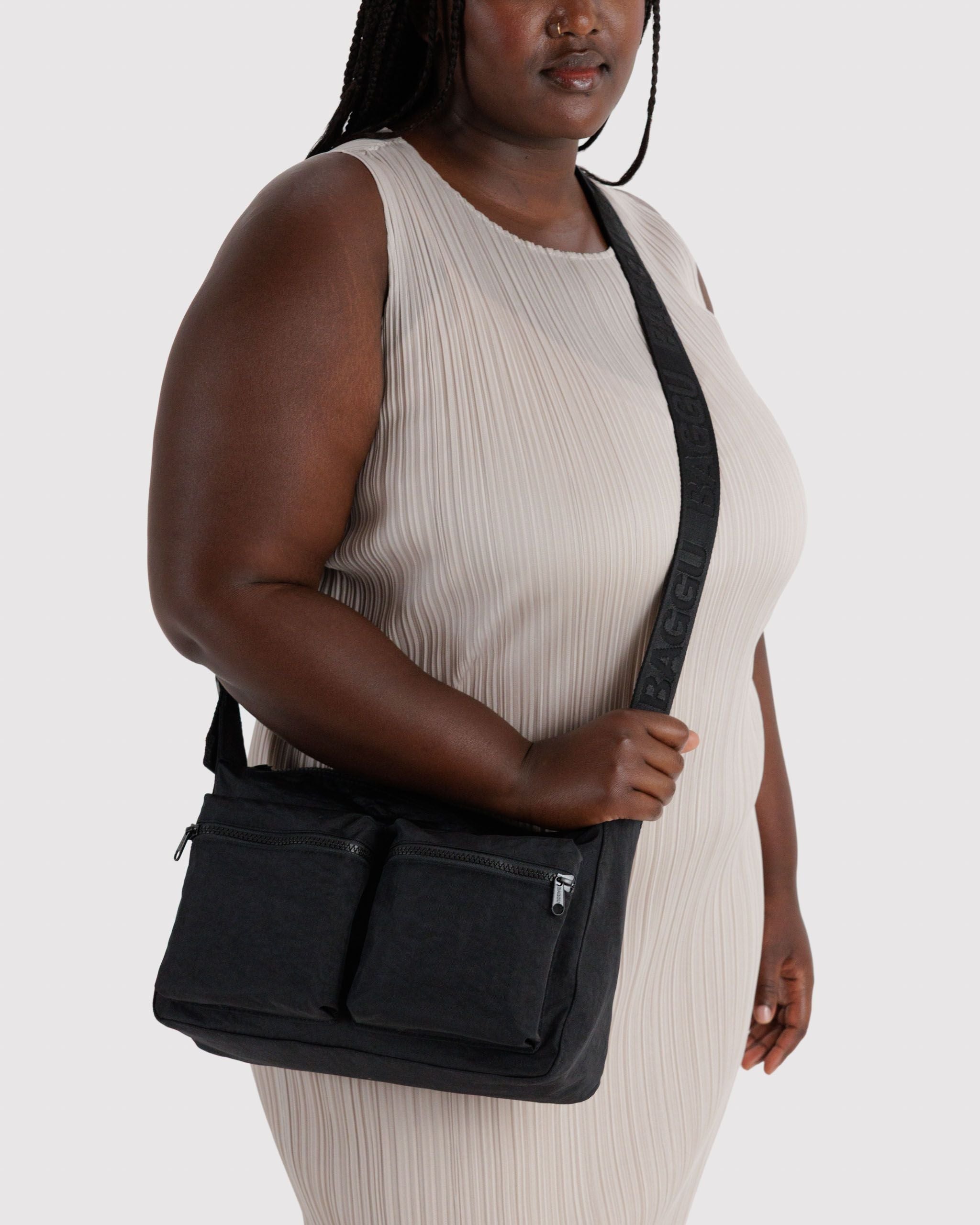 Medium Cargo Crossbody - Black